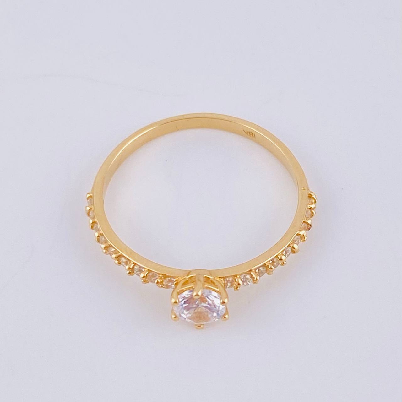 Anillo Solitario Túpido 1.85 g / T7 Oro Amarillo 18K