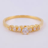 Anillo Solitario Destellante 1.7 g / T7 1/2 Oro Amarillo 18K