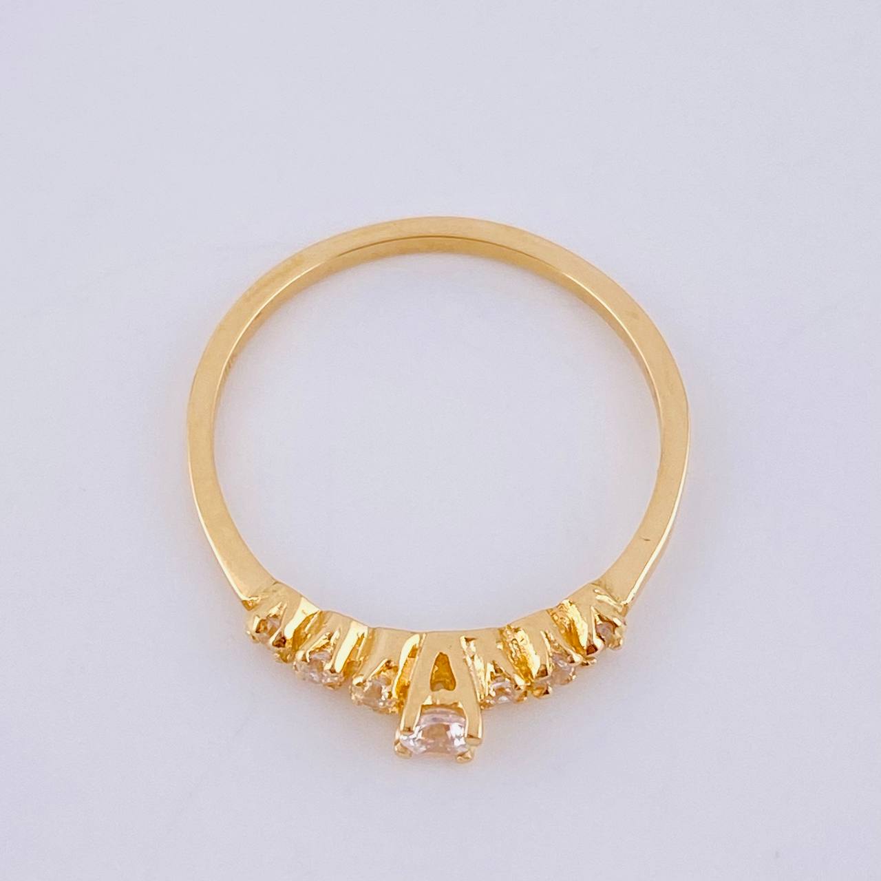 Anillo Solitario Destellante 1.7 g / T7 1/2 Oro Amarillo 18K