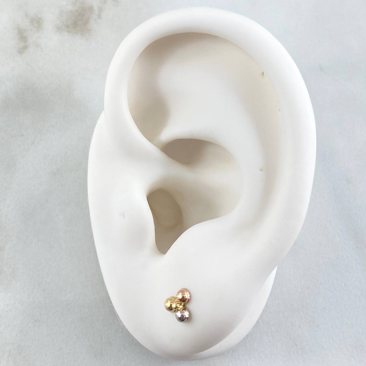 Topos Cuatro Bolas 0.5gr / Oro 18K