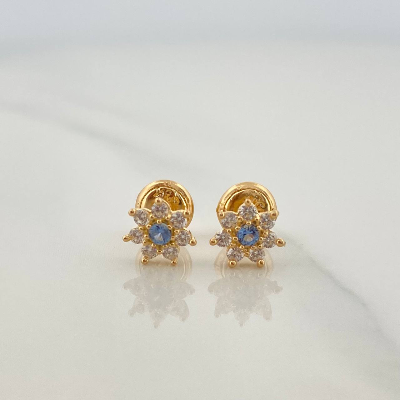 Topos Flor Petalos 0.9gr / 6.6mm Oro Amarillo 18K %