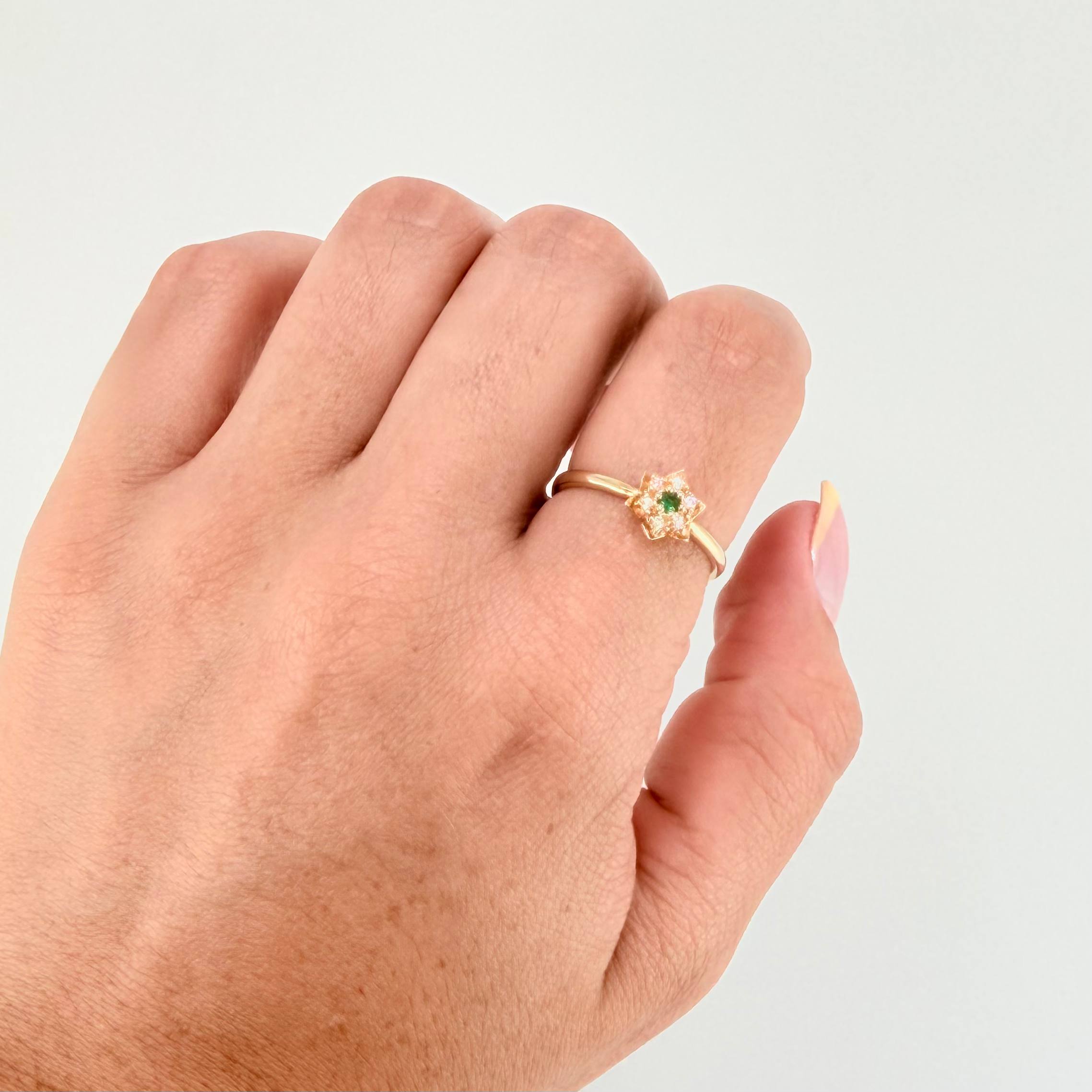 Anillo Estrella 2.05gr / T7 / Oro Amarillo 18K