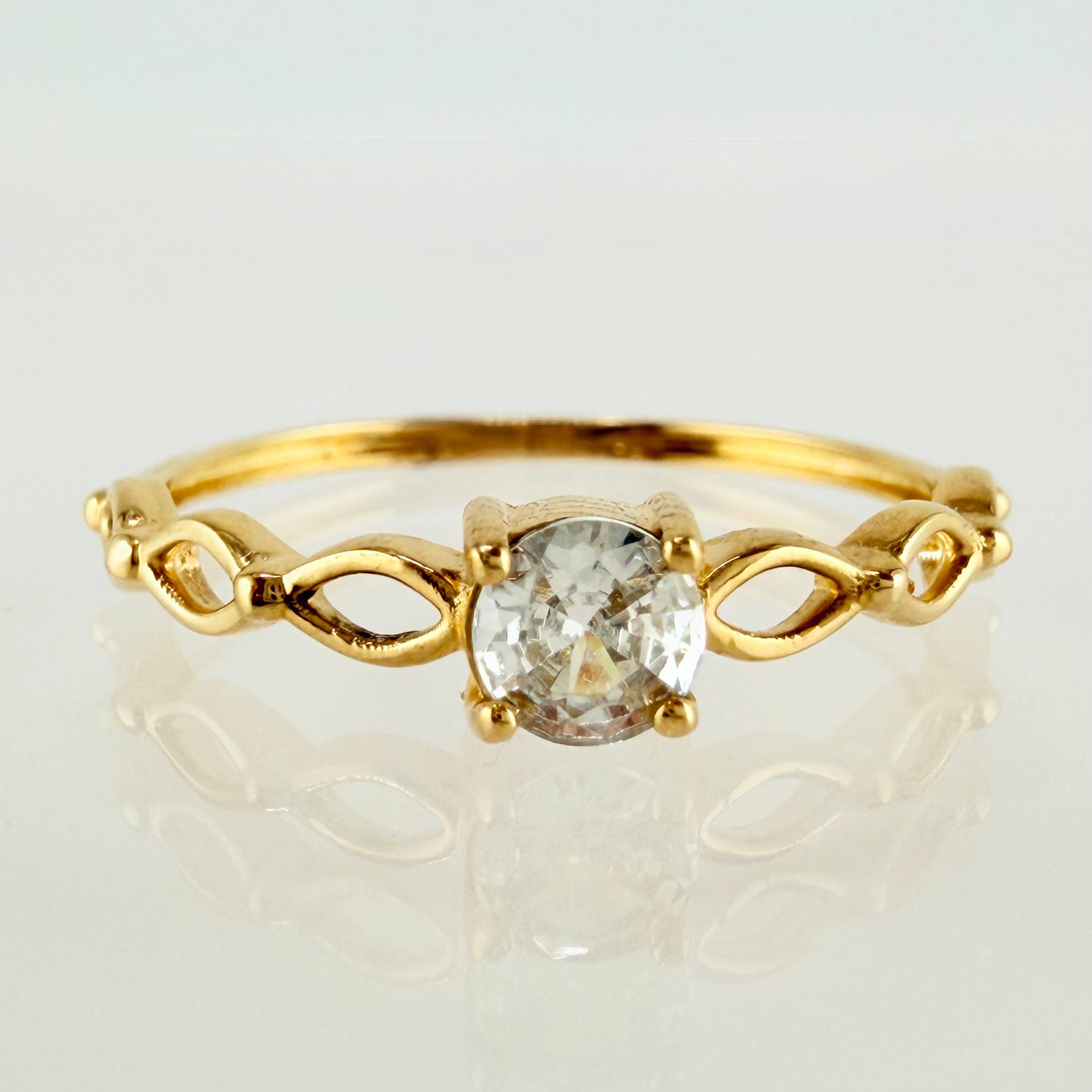Anillo Solitario Ojos 1.05gr / T5 3/4 / Oro Amarillo 18K