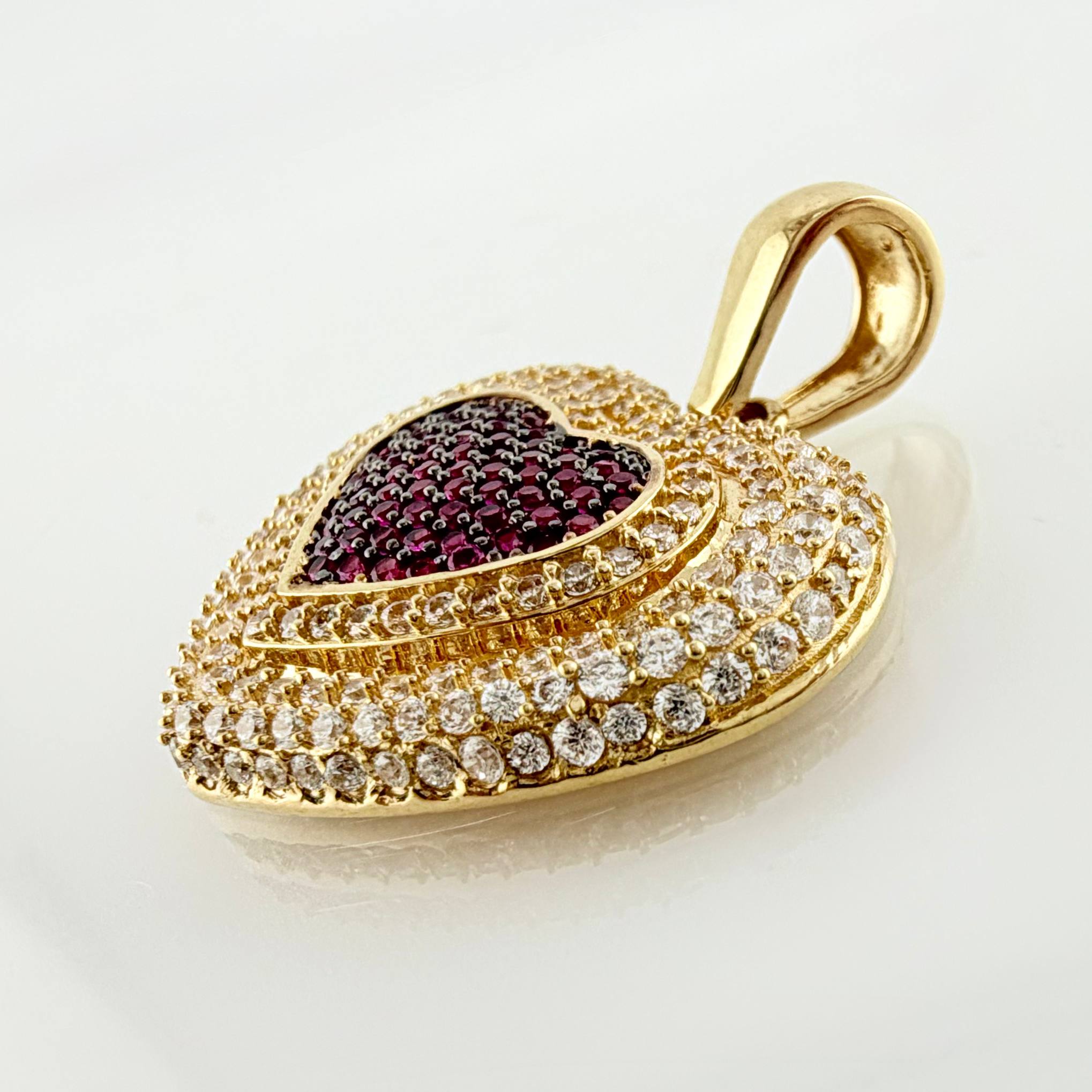 Dije Halo Corazon Tupido 8.85gr / 3.4cm / Oro Amarillo 18K ©