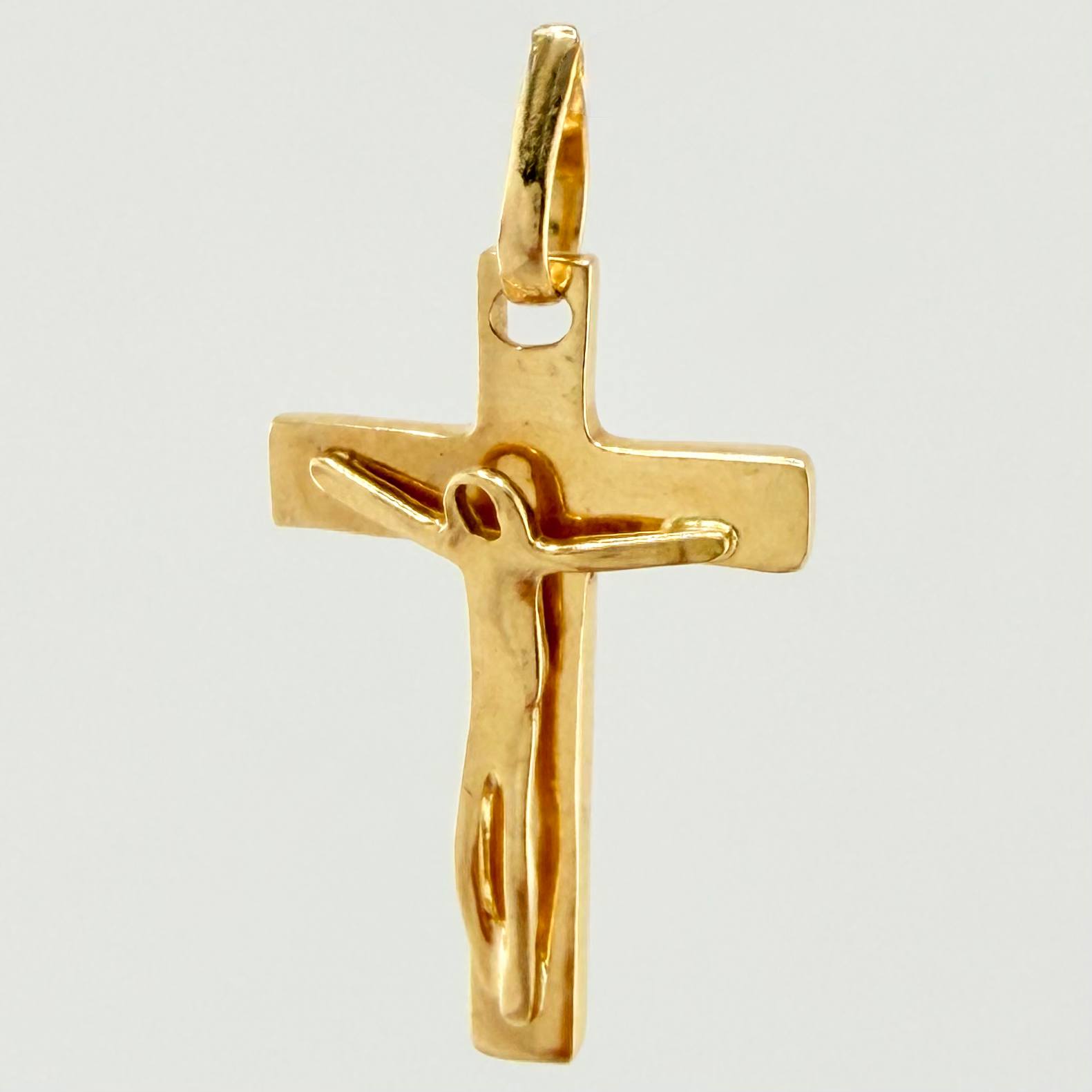 Dije Cruz Cristo Minimalista 1.45gr / 2.5cm / Oro Amarillo 18K
