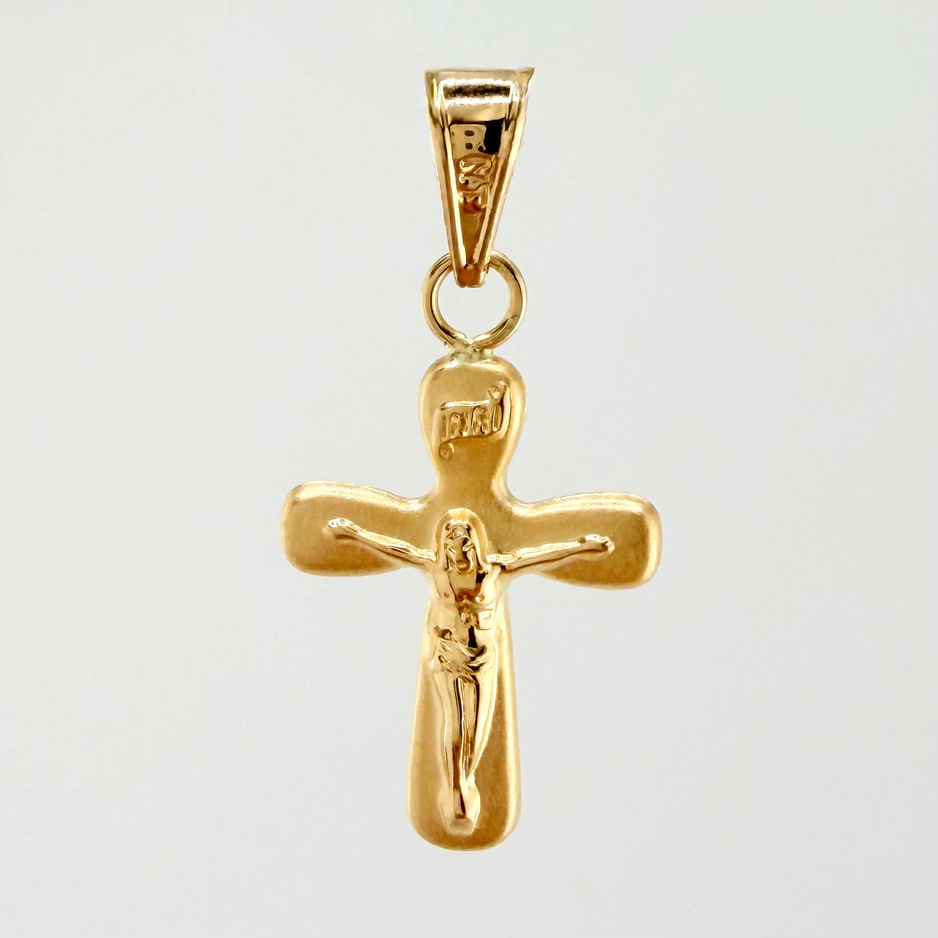 Dije Cruz Cristo 0.6gr / 2.7cm / Oro Amarillo 18K