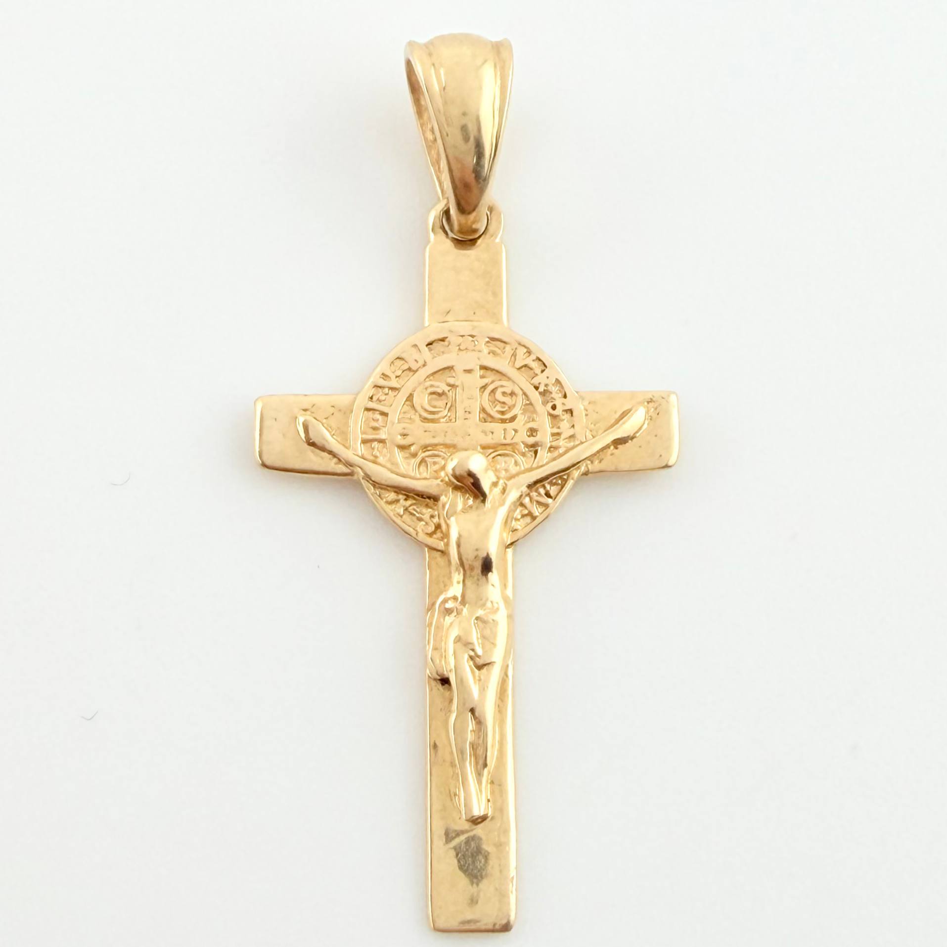 Dije Cruz Cristo San Benito 2.25gr / 3.3cm / Oro Amarillo 18K *