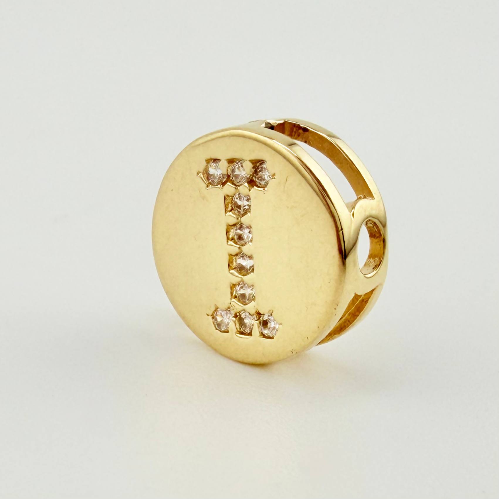 Dije Herraje Letra I 1.45gr / 1cm / Oro Amarillo 18K