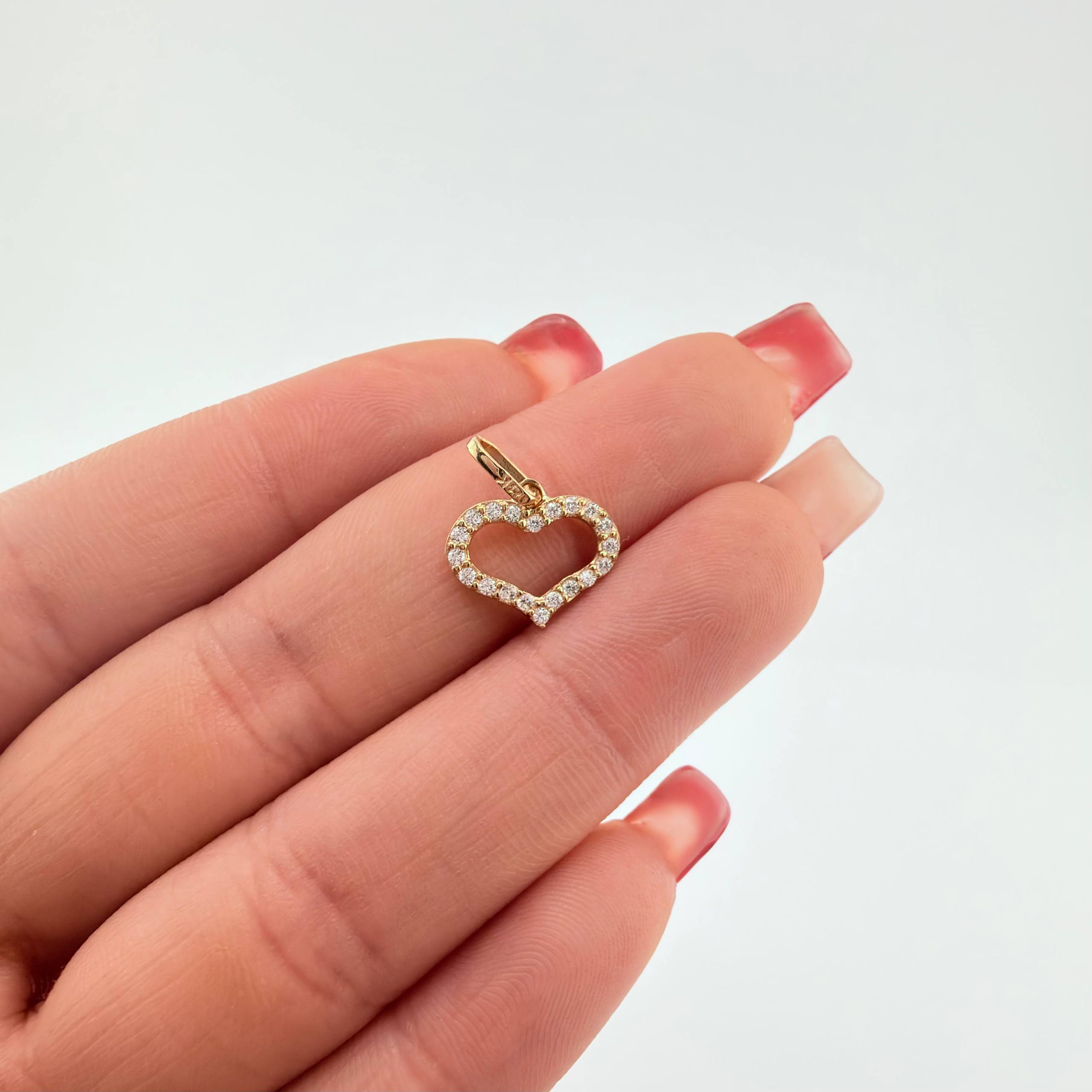 Dije Corazon 0.75gr / 1.5cm / Oro Amarillo 18K ©