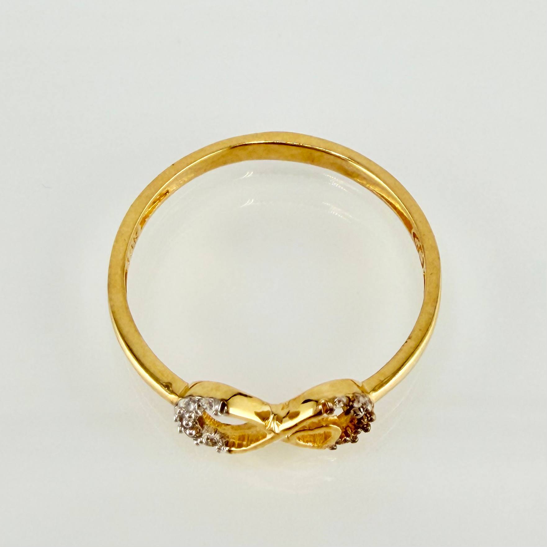 Anillo Infinito Corazón 1.6gr / T7 1/2 / Oro Amarillo 18K