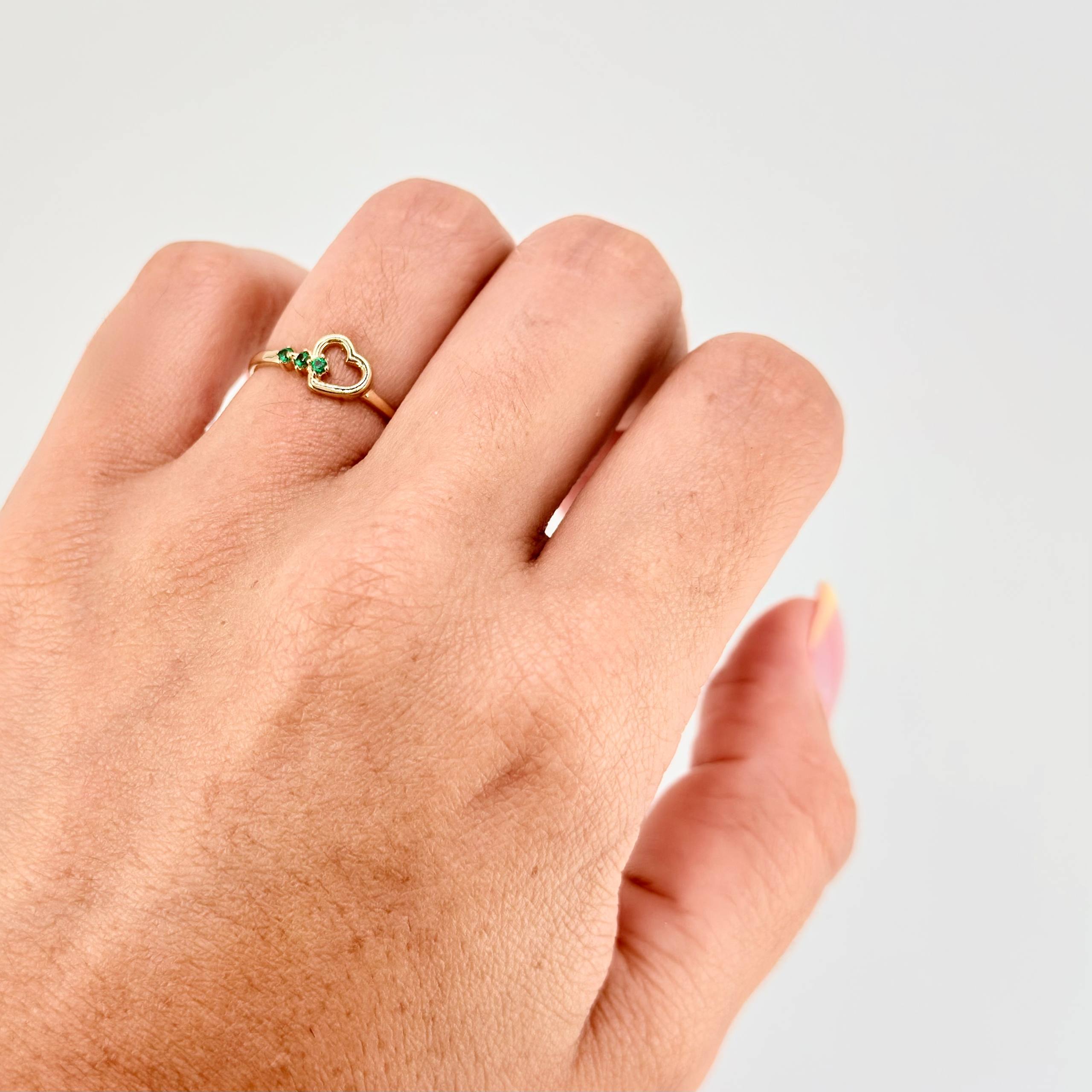 Anillo Corazón 1.1gr / T5 1/2 / Oro Amarillo 18K