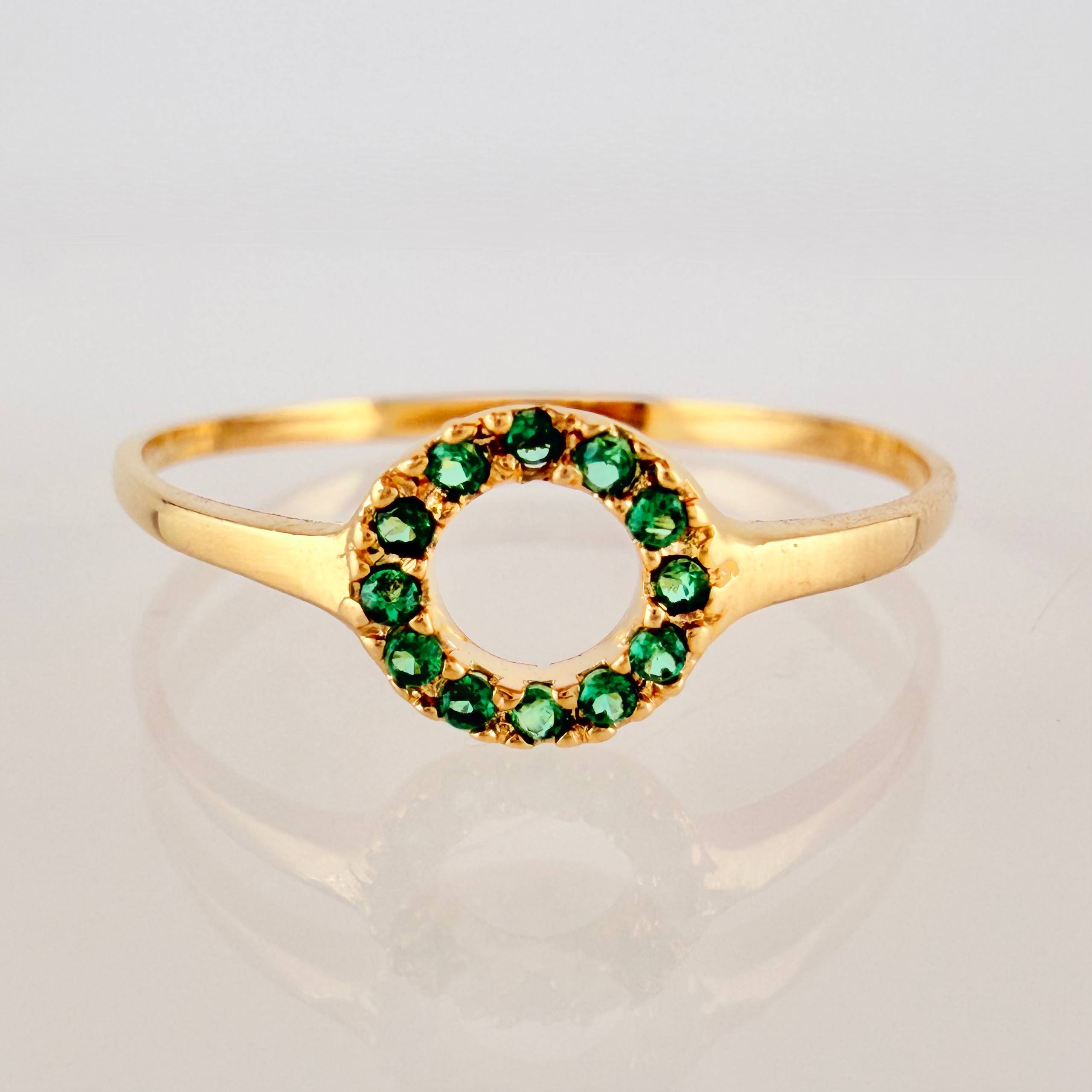 Anillo Circular Tupido 0.9gr / T7 / Oro Amarillo 18K