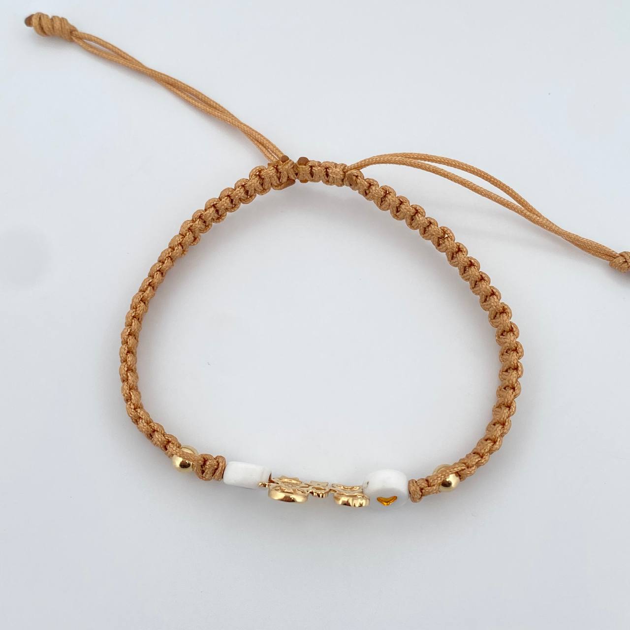 Pulsera Beige Herraje Familia 1.2gr / Oro 18K $