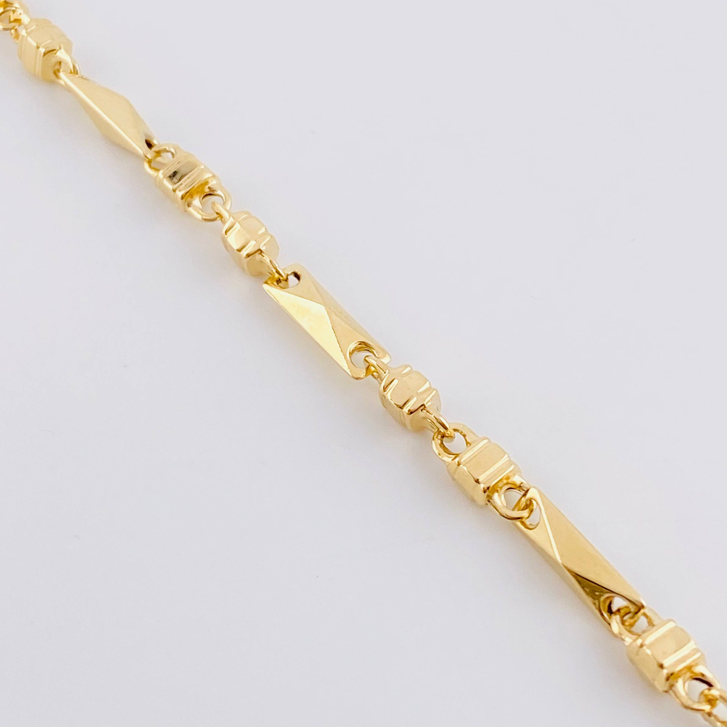 Pulso Rustico Rombo Cubico 4.55 g / 19.5 cm / 3.85 mm Oro Amarillo 18K
