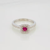 Anillo Halo Cuadrado Rubí 26 Pts 2.15 g / T6 1/2 Plata 925