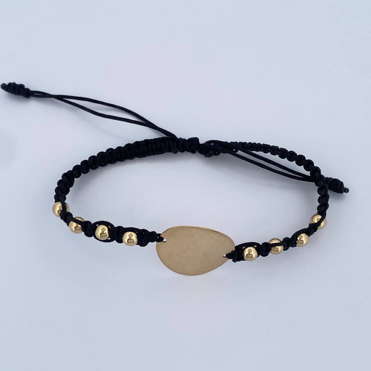 Pulsera Negra Herraje Placa 2.25gr / Oro 18K $