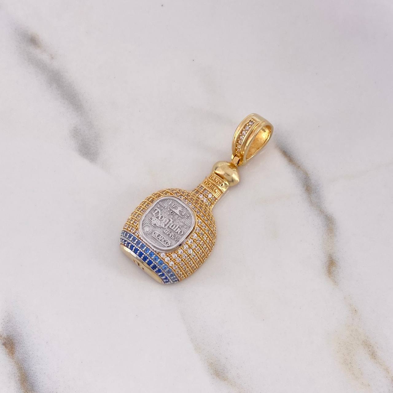 Dije Botella Don Julio 7.25gr / 4.2cm / Circones Blancos Azules Dos Oros Amarillo Blanco 18K $