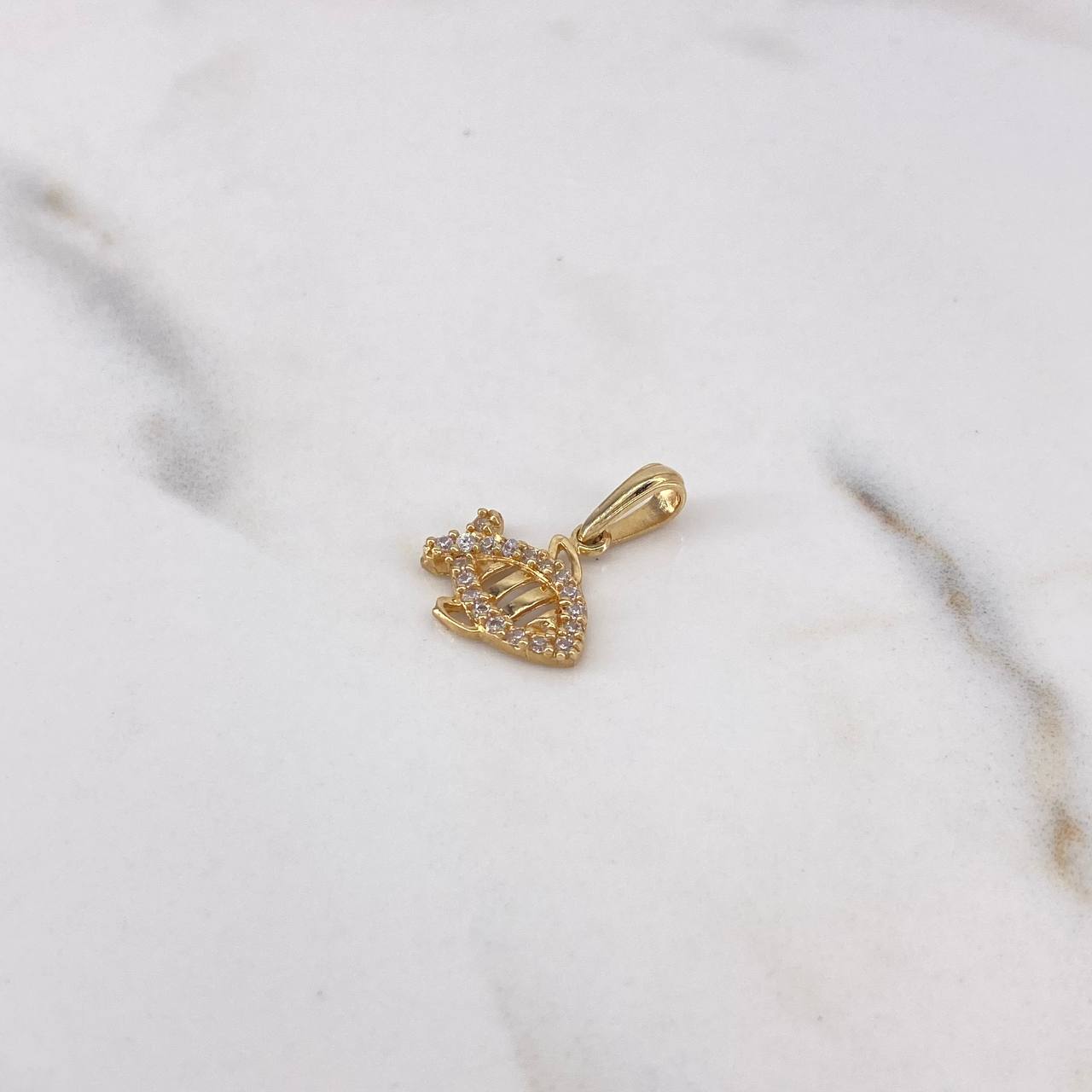 Dije Pez 1.1gr / 1.8cm / Circones Blancos Oro Amarillo 18K #