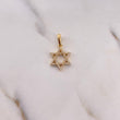 Dije Estrella De David 1.55gr / 2.3cm / Circones Blancos Oro Amarillo 18K &