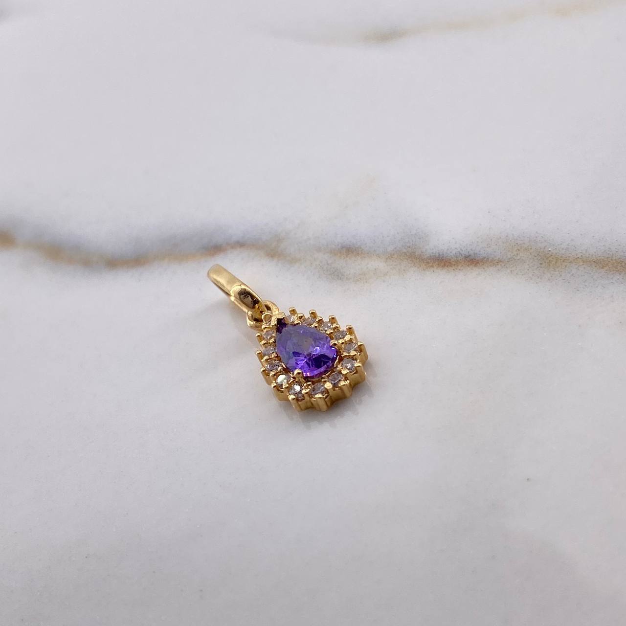 Dije Halo Gota 1.2gr / 1.8cm / Circones Morado Blancos Oro Amarillo 18K #