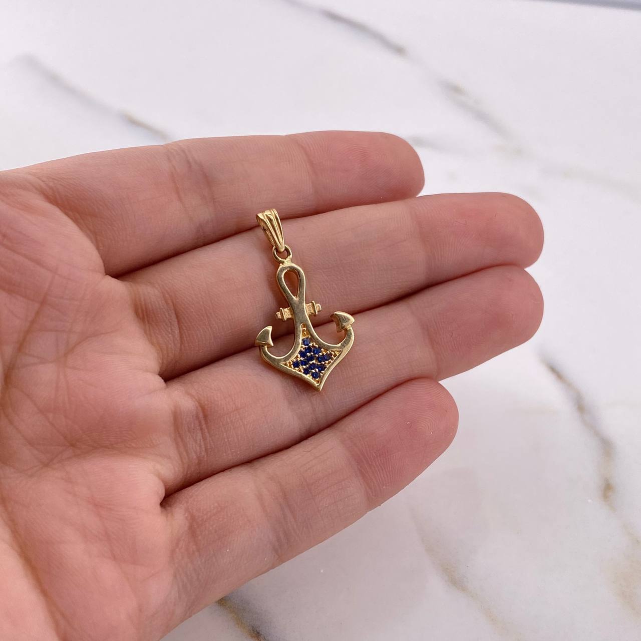 Dije Ancla 1.7gr / 2.6cm / Circones Azules Oro Amarillo 18K $