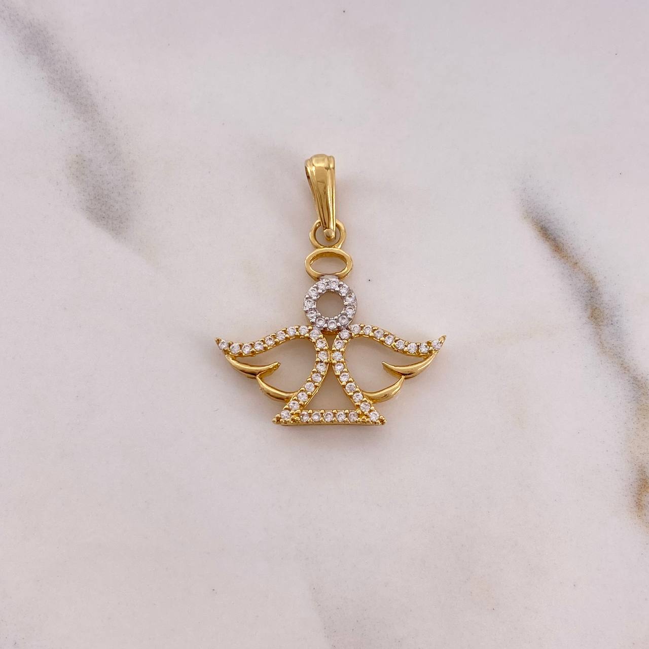 Dije Angel 2.1gr / 3cm / Circones Blancos Dos Oros Amarillo Blanco 18K &