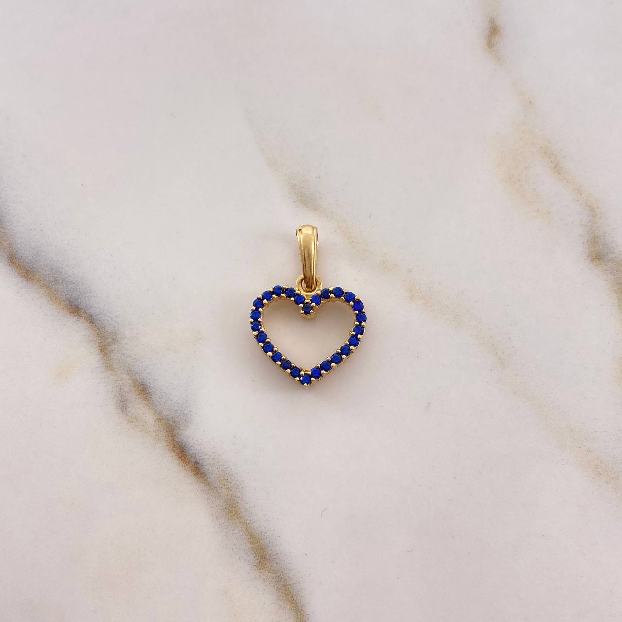 Dije Silueta Corazon 1.45gr / 2cm / Doble Faz Circones Azules Blancos Oro Amarillo 18K #
