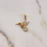 Dije Colibri 2.15gr / 2.5cm / Circones Colores Dos Oros Amarillo Blanco 18K #