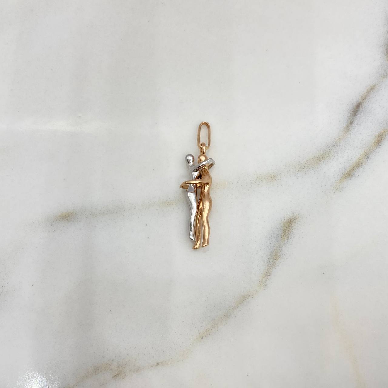 Dije Pareja 2.4gr / 2.7cm / Dos Oros Blanco Rosa 18K $