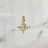 Dije Flecha Y Arco 1.95gr / 2.7cm / Circones Blancos Dos Oros Amarillo Blanco 18K $
