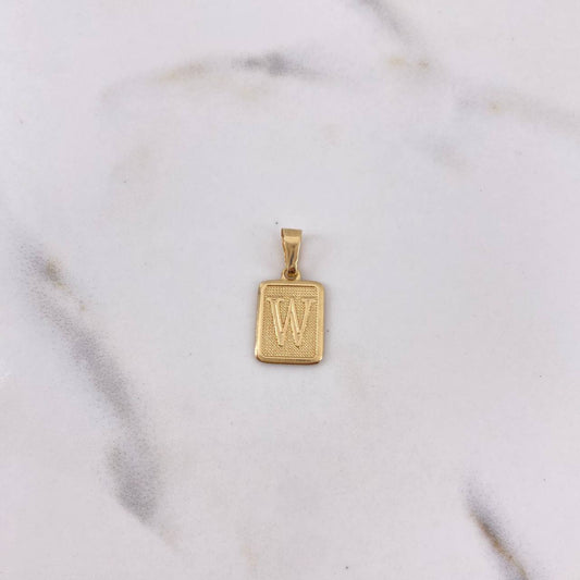 Dije Placa Letra W 0.95gr / 1.9cm / Marco Liso Oro Amarillo 18K #