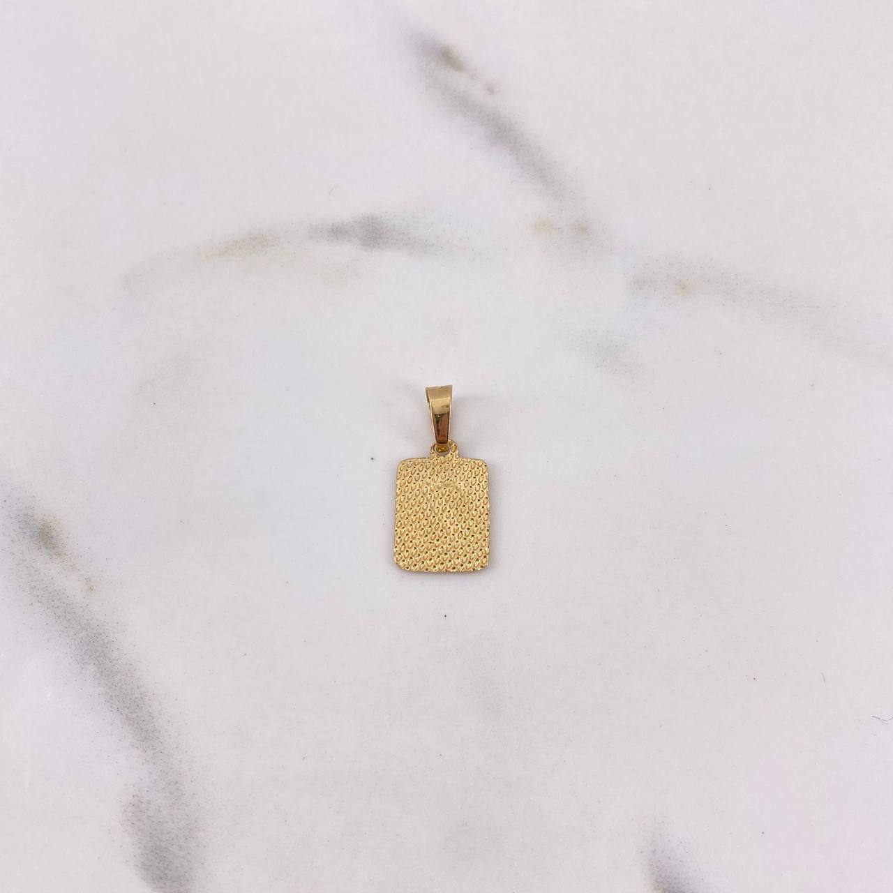 Dije Placa Letra Z 0.9gr / 1.9cm / Marco Liso Oro Amarillo 18K #