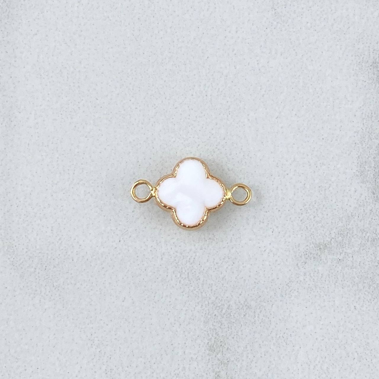 Herraje Trébol VCyA 0.4gr / 1.4cm / Blanco Electrostático Oro Amarillo 18K