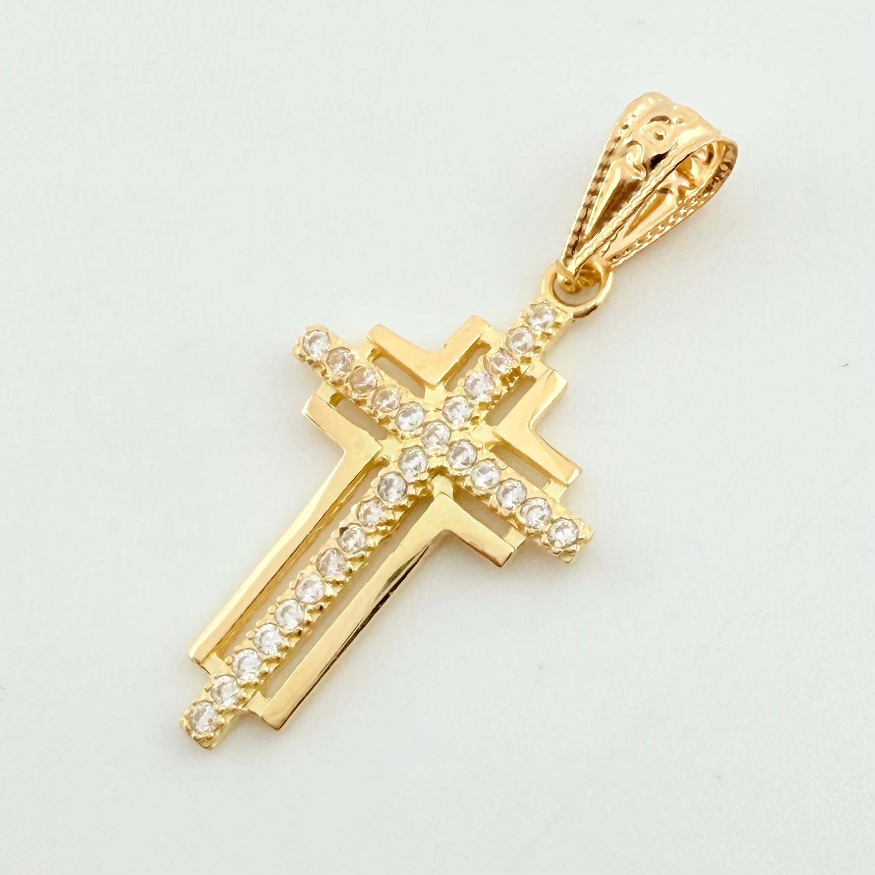 Dije Cruz Latina Superpuesta 1gr / 1.7cm / Oro Amarillo 18K ©