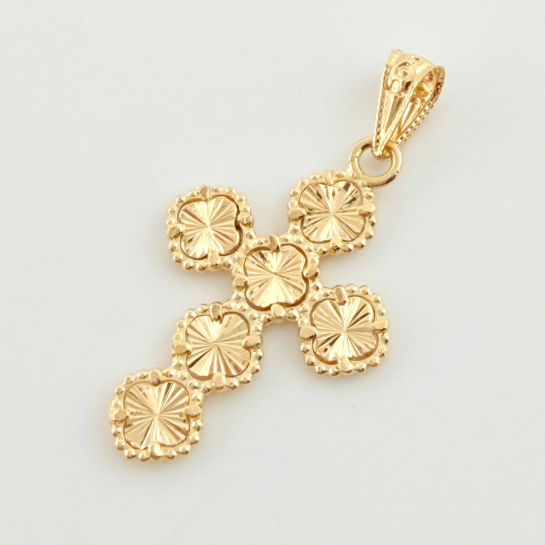 Dije Cruz Trebol Dorado 1.6gr / 3.2cm / Oro Amarillo Nac.Esp. 18K