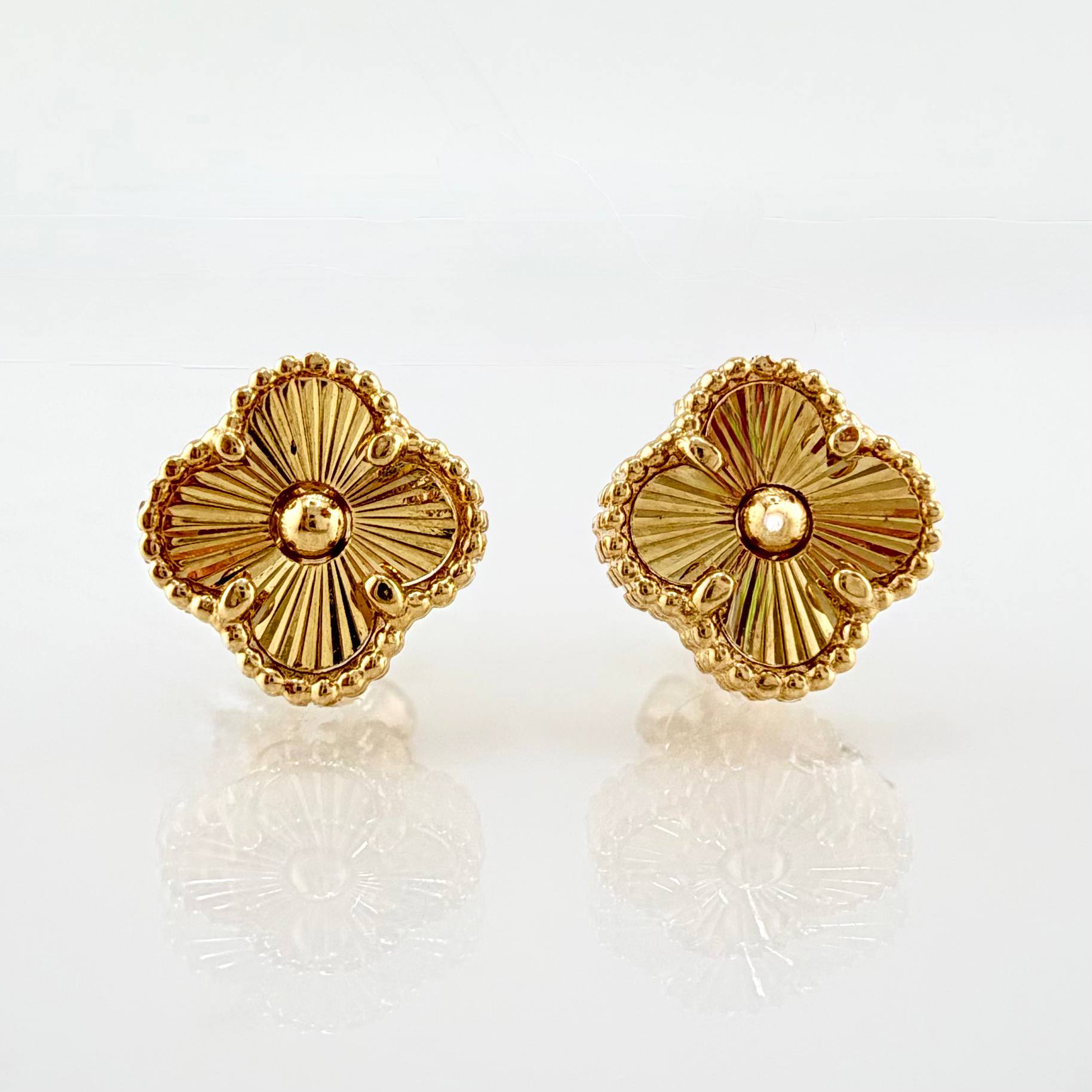 Topos Trebol Diamantado 1.75gr / 6.7mm Oro Amarillo Nac.Esp. 18K