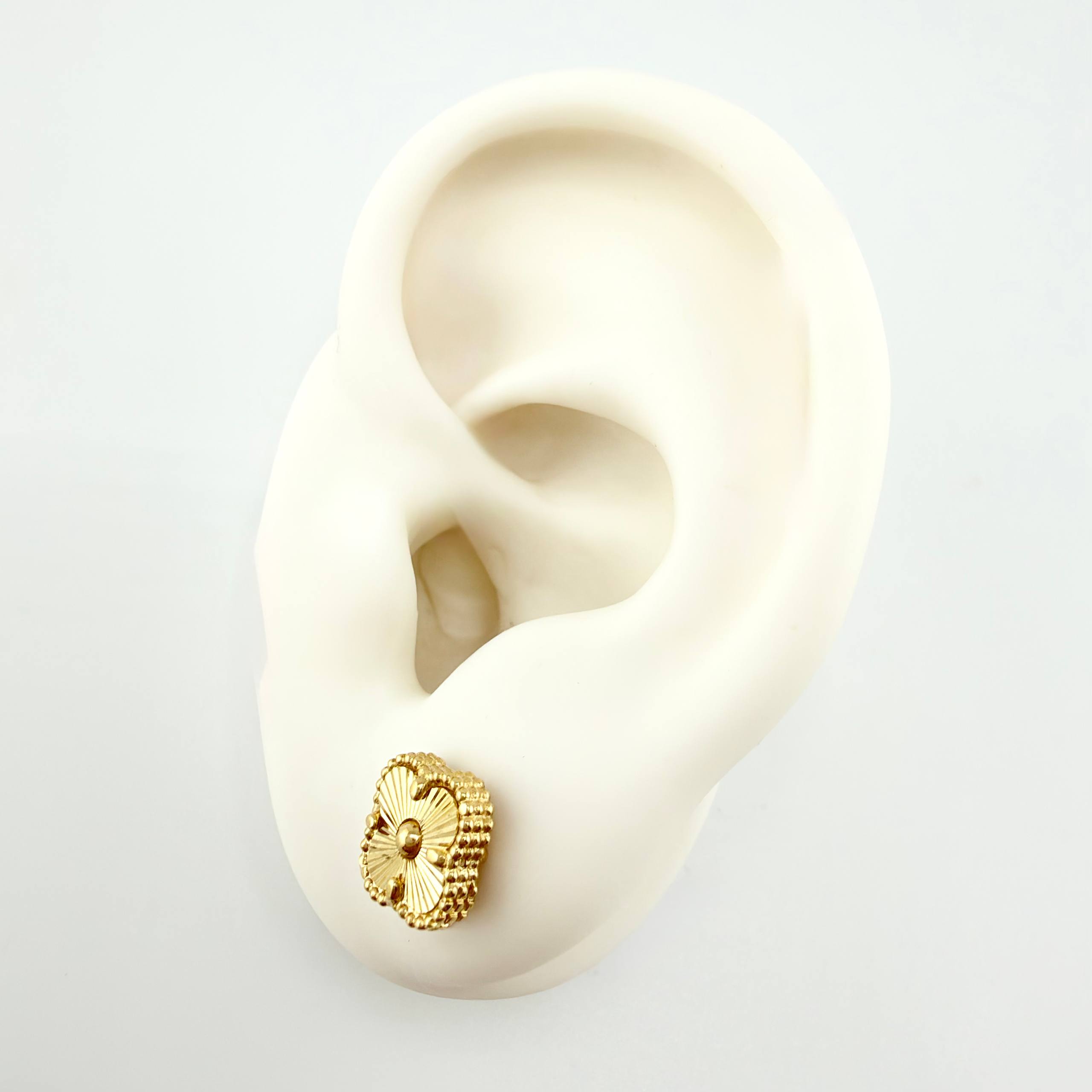 Topos Trebol Diamantado 1.75gr / 6.7mm Oro Amarillo Nac.Esp. 18K