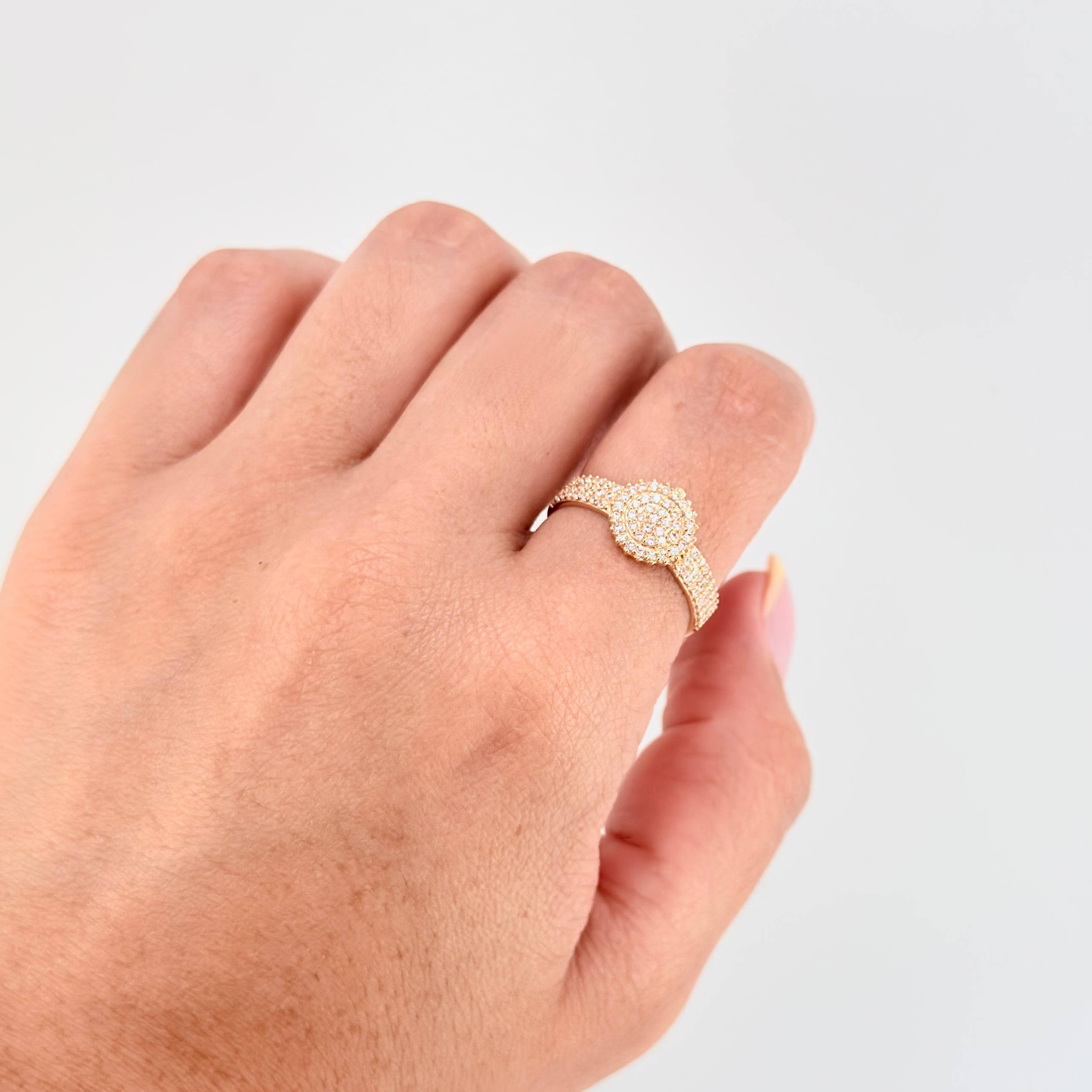 Anillo Tupido Circular 3.25gr / T7 3/4 / Oro Amarillo 18K