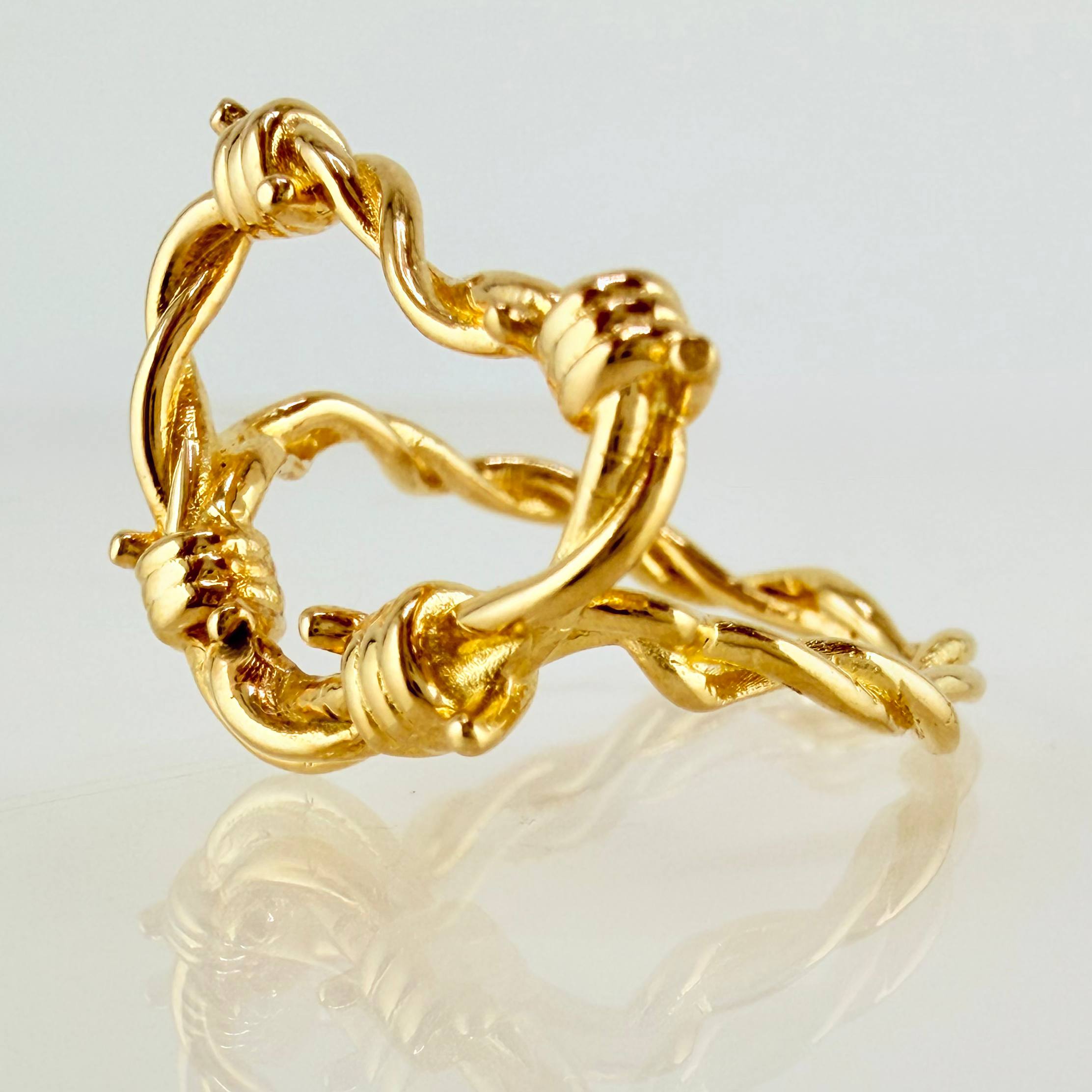 Anillo Corazón Alambrado 4.25gr / T5 1/2 / Oro Amarillo 18K