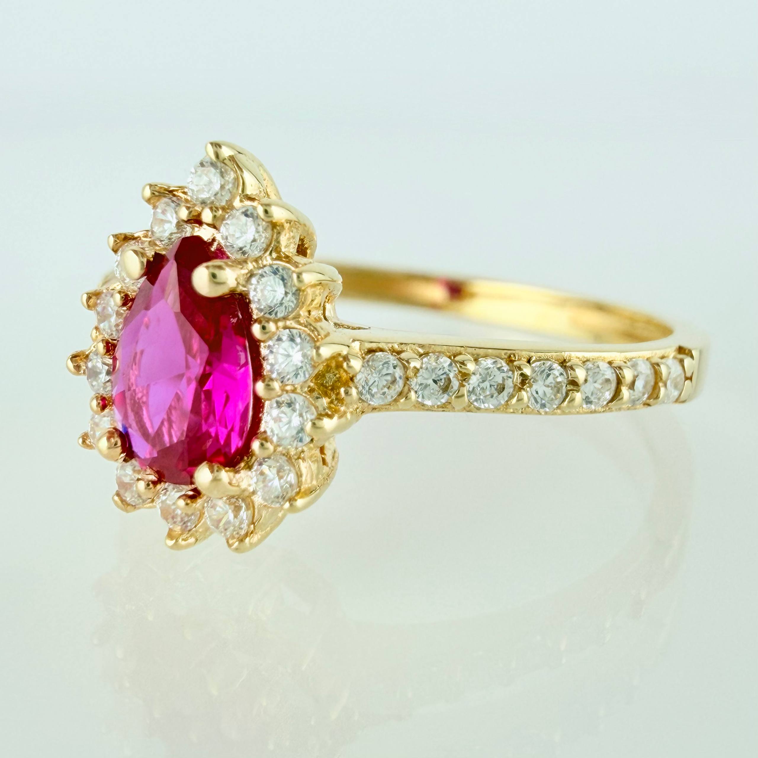 Anillo Halo Gota 2.2gr / T6 / Oro Amarillo 18K