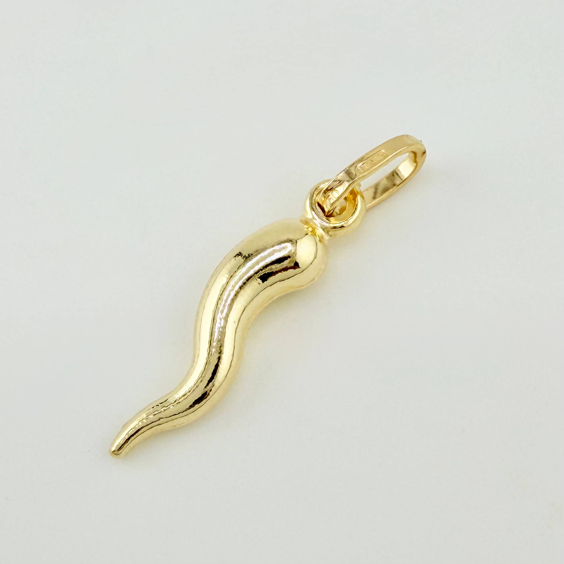 Dije Chile Jalapeño 0.75gr / 2.5cm / Oro Amarillo +4 18K ©