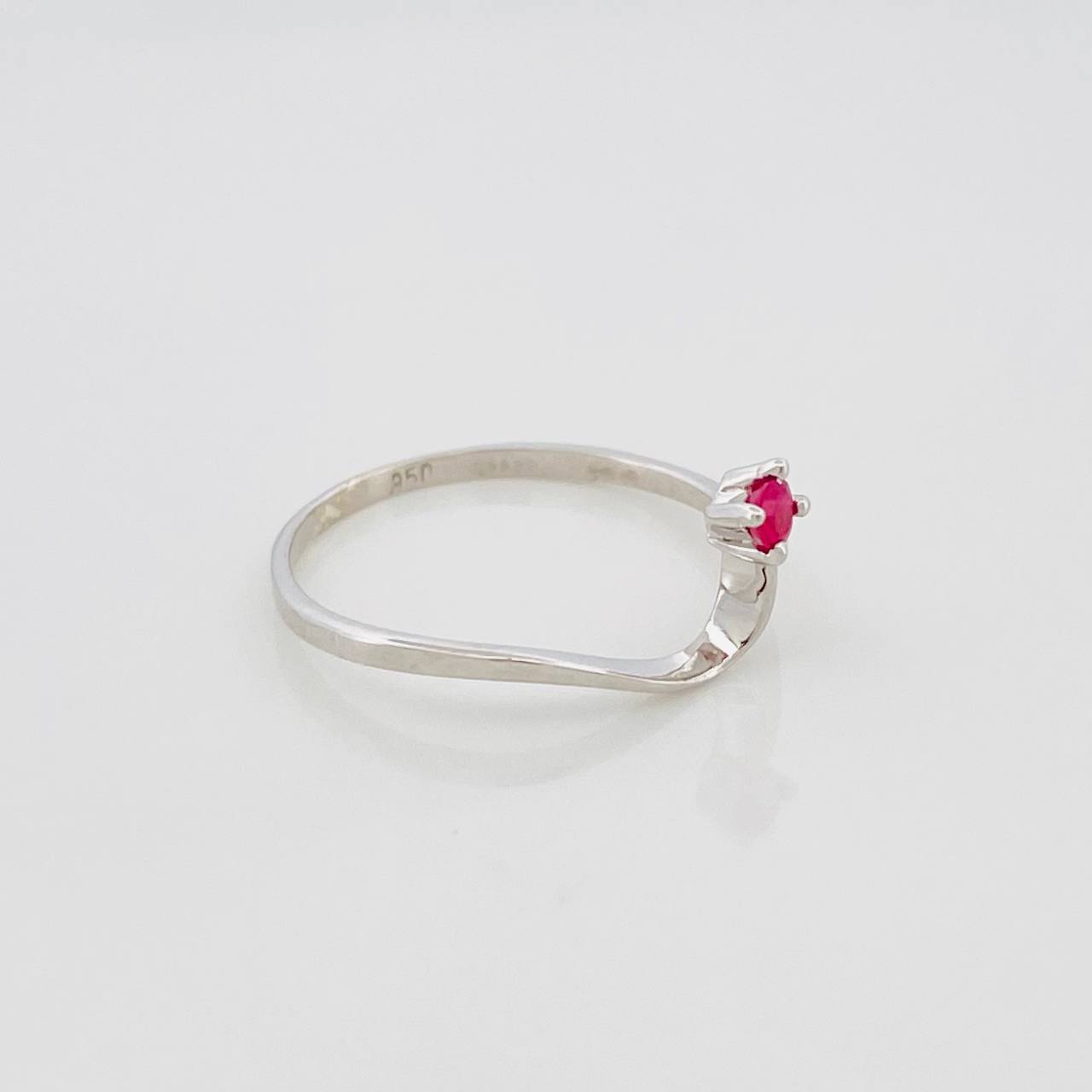 Anillo Ola Rubí 05 Pts 0.65 g / T5 1/4 Plata 925
