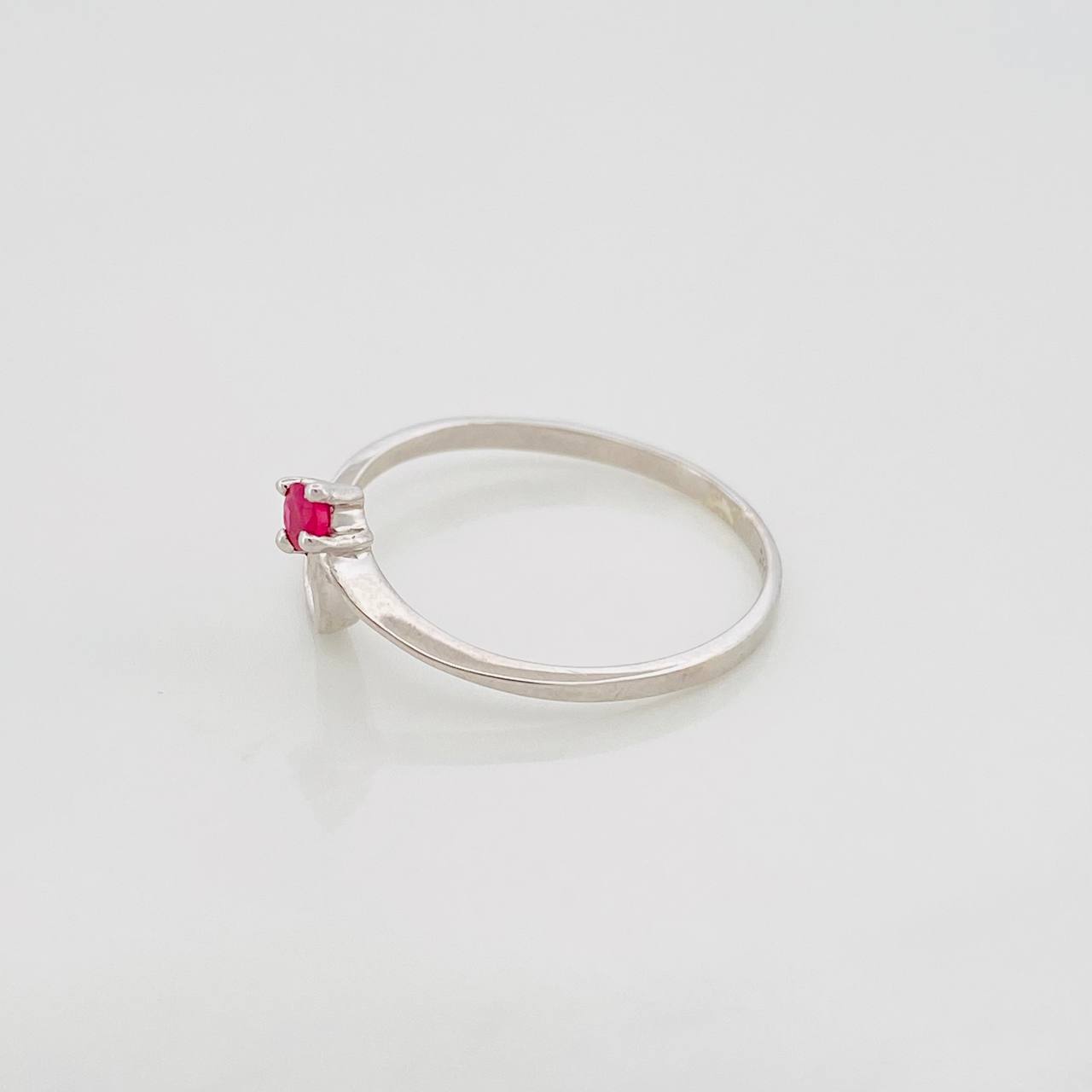 Anillo Ola Rubí 05 Pts 0.65 g / T5 1/4 Plata 925