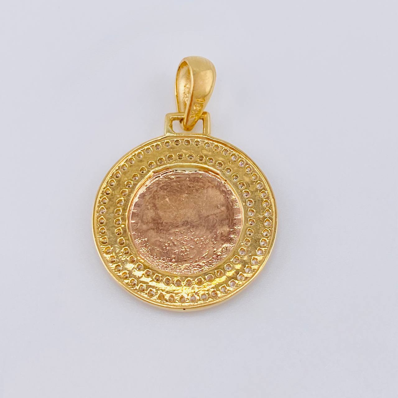 Dije Corona Circular 4.4 g / 3.2 cm Tres Oros 18K