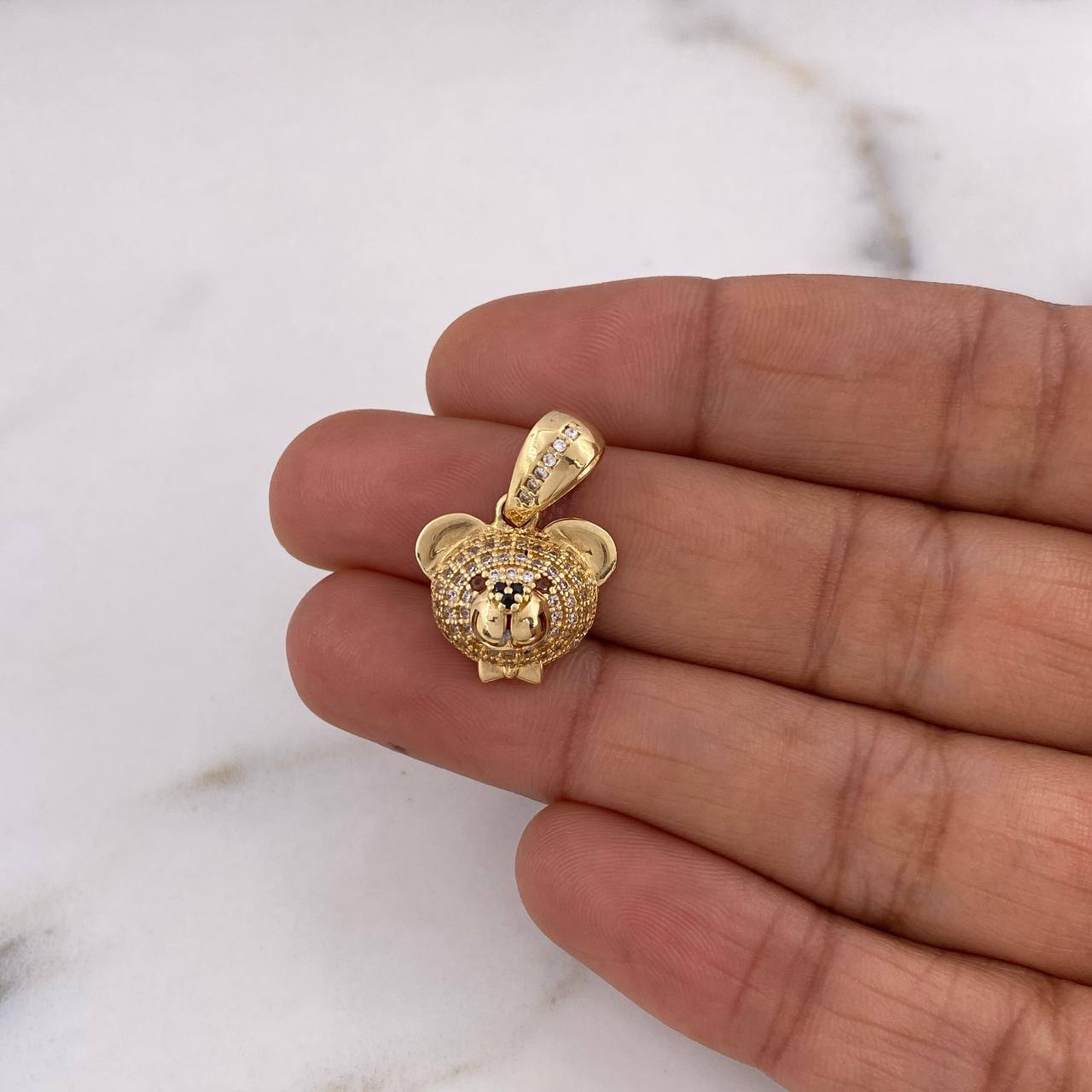 Dije Rostro Oso 3.2gr / 2.1cm / Circones Blancos-Negros-Cafes Oro Amarillo 18K $