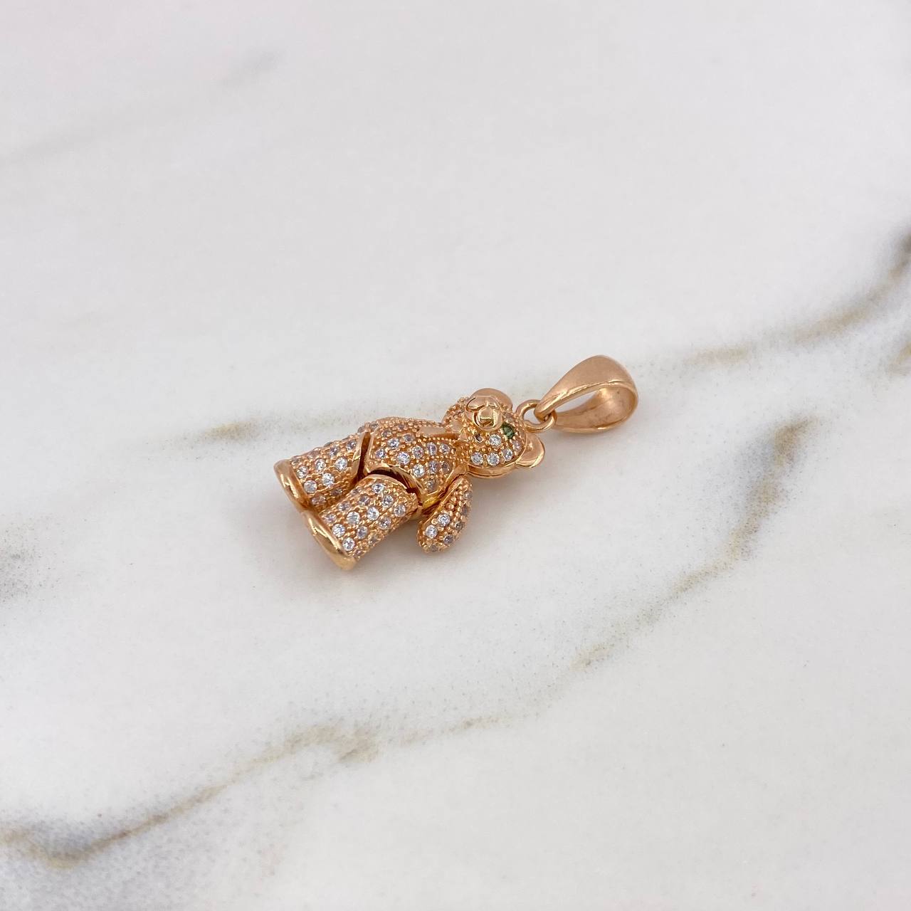 Dije Oso Articulado 4.85gr / 2.9cm / Circones Blancos Verdes Oro Rosa 18K $