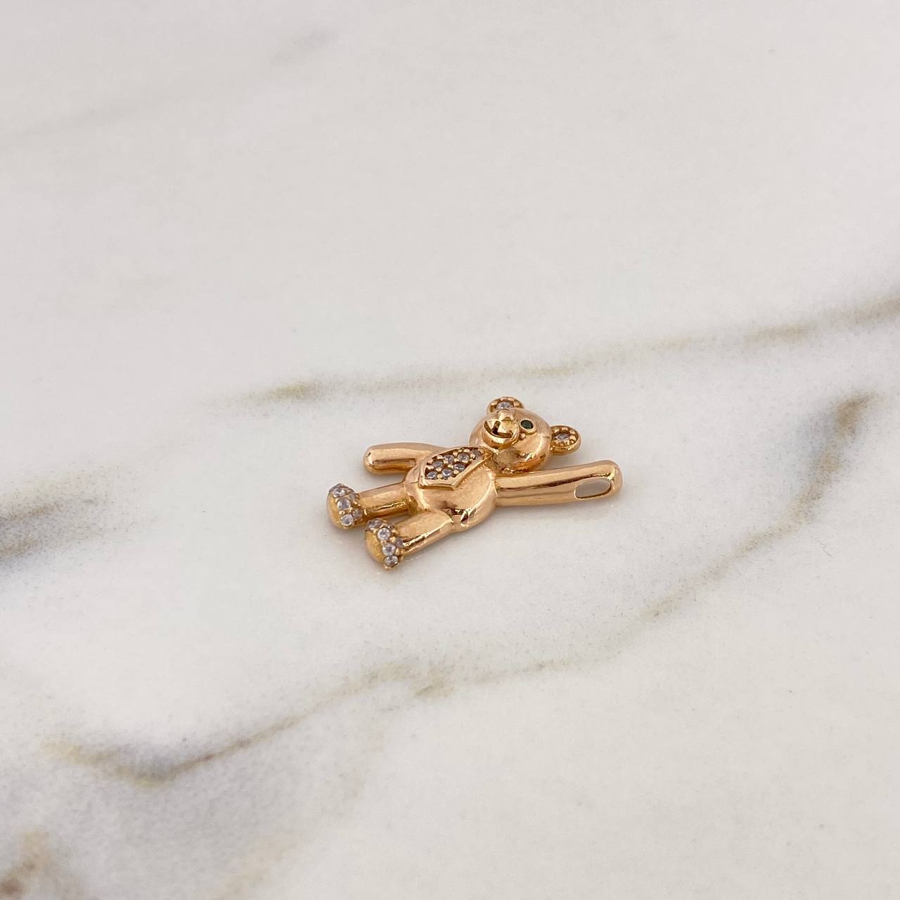 Dije Oso 2.2gr / 2.4cm / Circones Blancos Verdes Oro Rosa 18K $