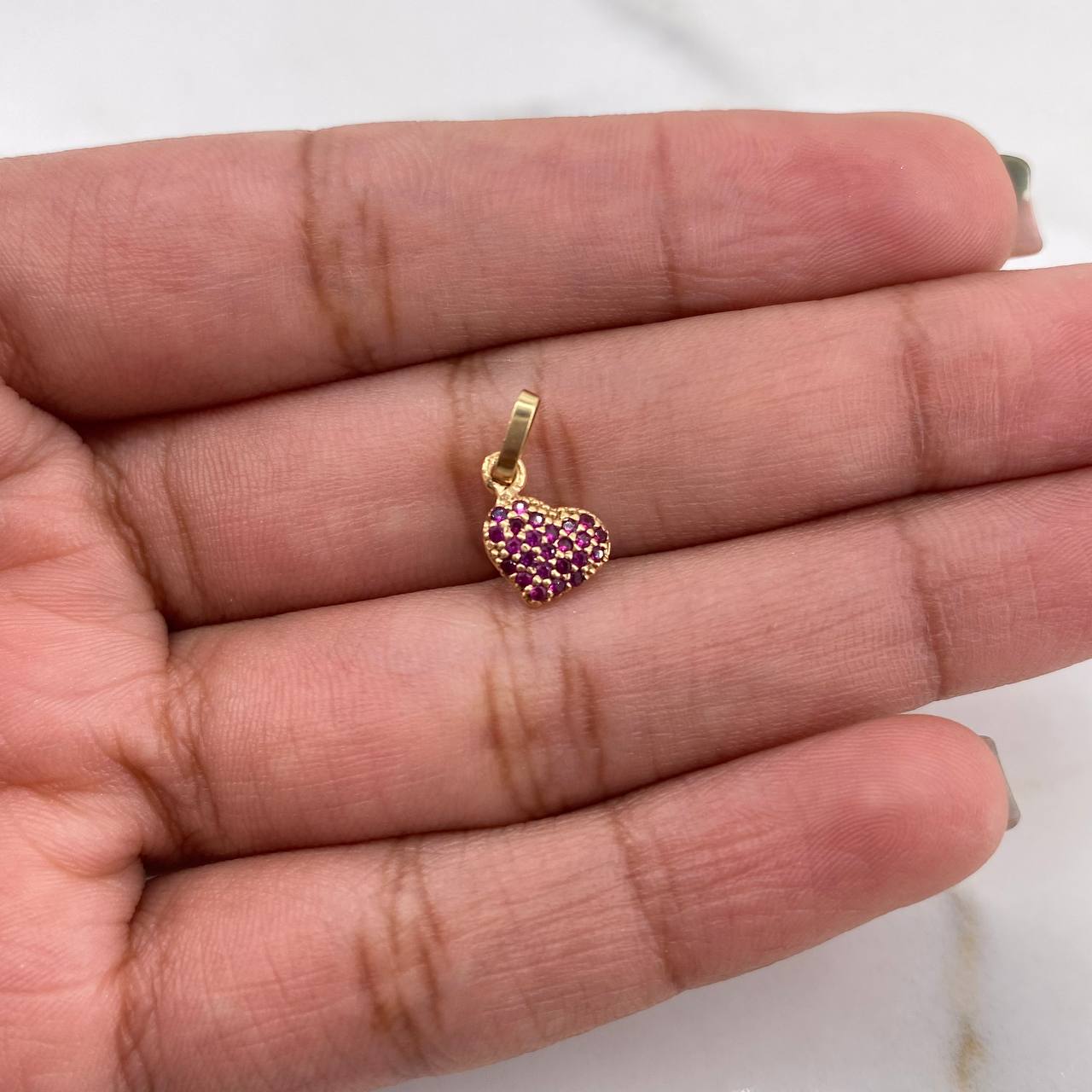 Dije Corazon 0.5gr / 1.3cm / Circones Fucsias Oro Amarillo 18K #