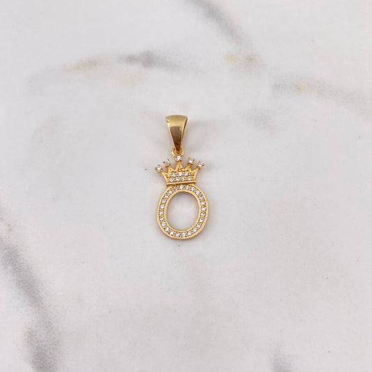 Dije Letra O Corona 1.45gr / 2.7cm / Circones Blancos Oro Amarillo 18K $