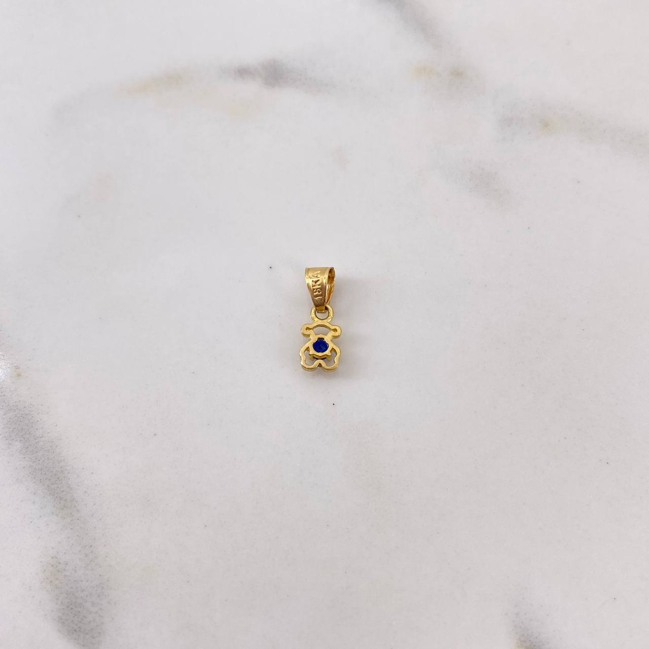Dije Oso Ts 0.3gr / 1.1cm / Circón Azul Oro Amarillo 18K $